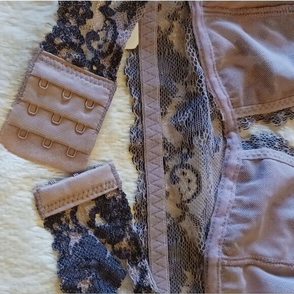 Forever 21 Halter Lace Bralette Mauve Charcoal Sz Small NWT - Picture 7 of 7